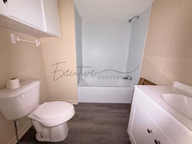 Building Photo - Affordable Sulphur 1-Bedroom with Bonus Room