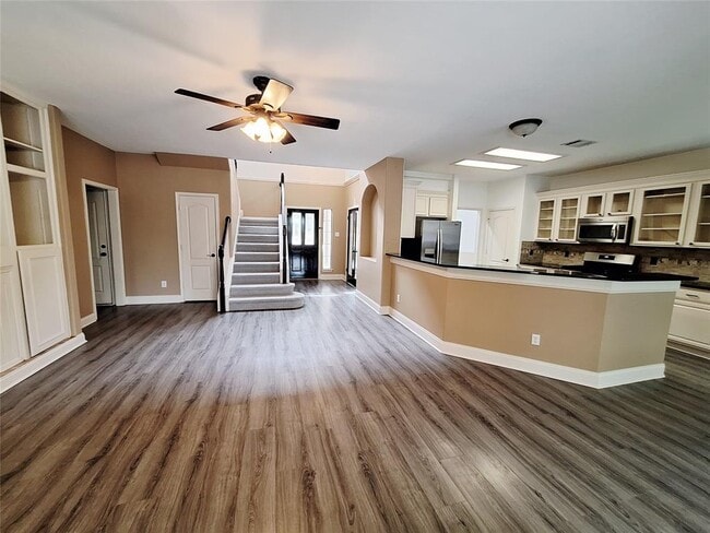 Building Photo - 2122 Wheaton Trail