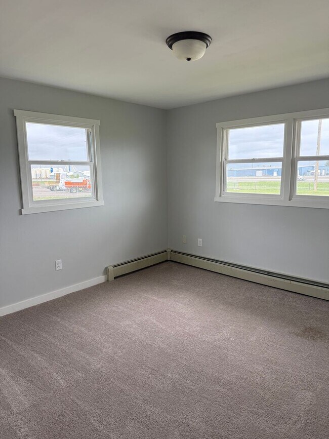 Building Photo - 184 Baileys Way