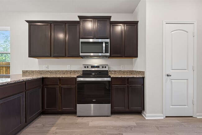 Building Photo - 10623 Lost aples Dr