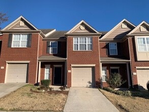 Building Photo - 8428 Charbay Cir