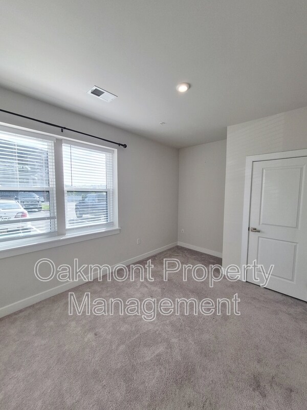 Building Photo - 3700 Maze Runner Dr