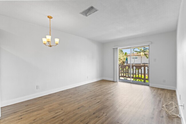 Building Photo - 493 NW 43rd St