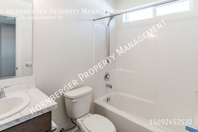 Building Photo - 10612 W Salmonberry