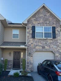 Building Photo - FOR RENT-Available Now! 3 Bed / 2.5 Bath Town-home
