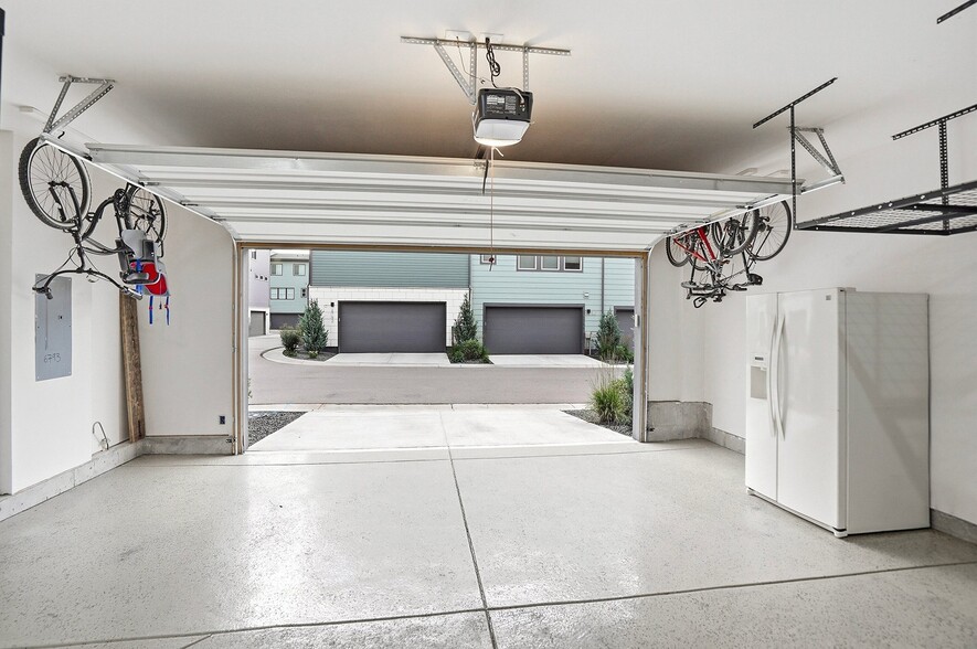 Building Photo - 6793 Navajo Way