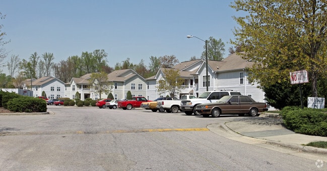 Primary Photo - Fox Haven Apartments