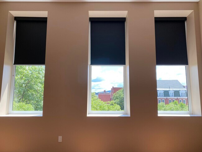 Building Photo - 83 Hanover St