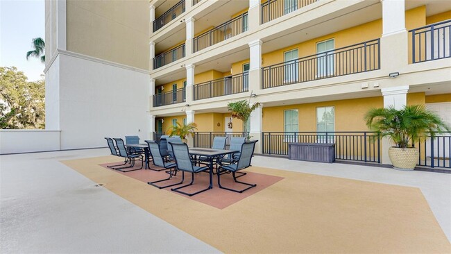 Building Photo - 501 Haben Blvd