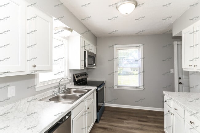 Building Photo - 79 Red Bud Ln