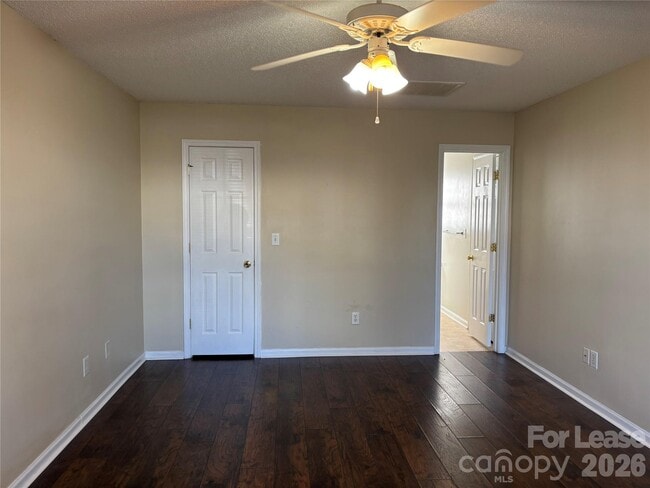 Building Photo - 1641 Clooney Ln