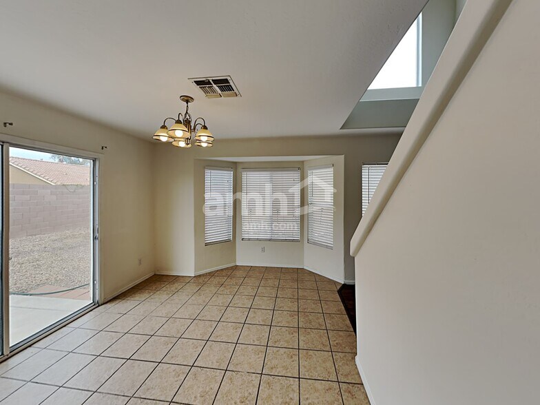 Building Photo - 6656 E Virginia St