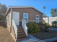 Building Photo - 1601 S Sandhill Rd