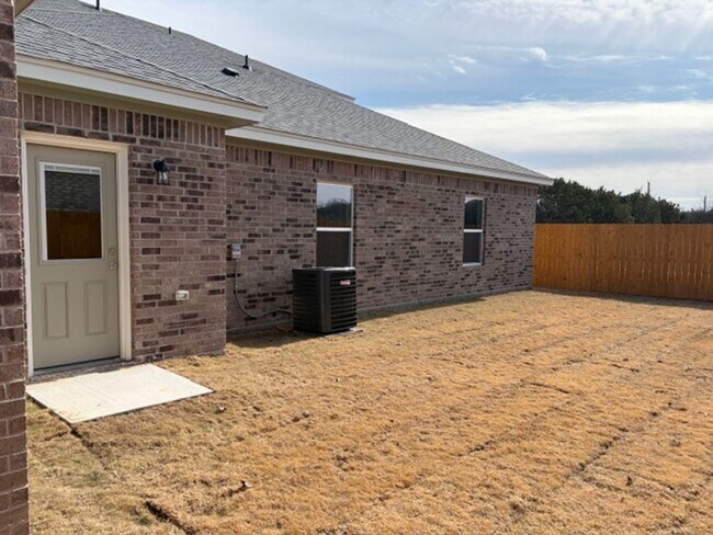 Building Photo - 1624 Pima Trail