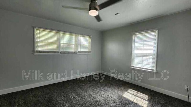 Building Photo - 3701 NW 60th St