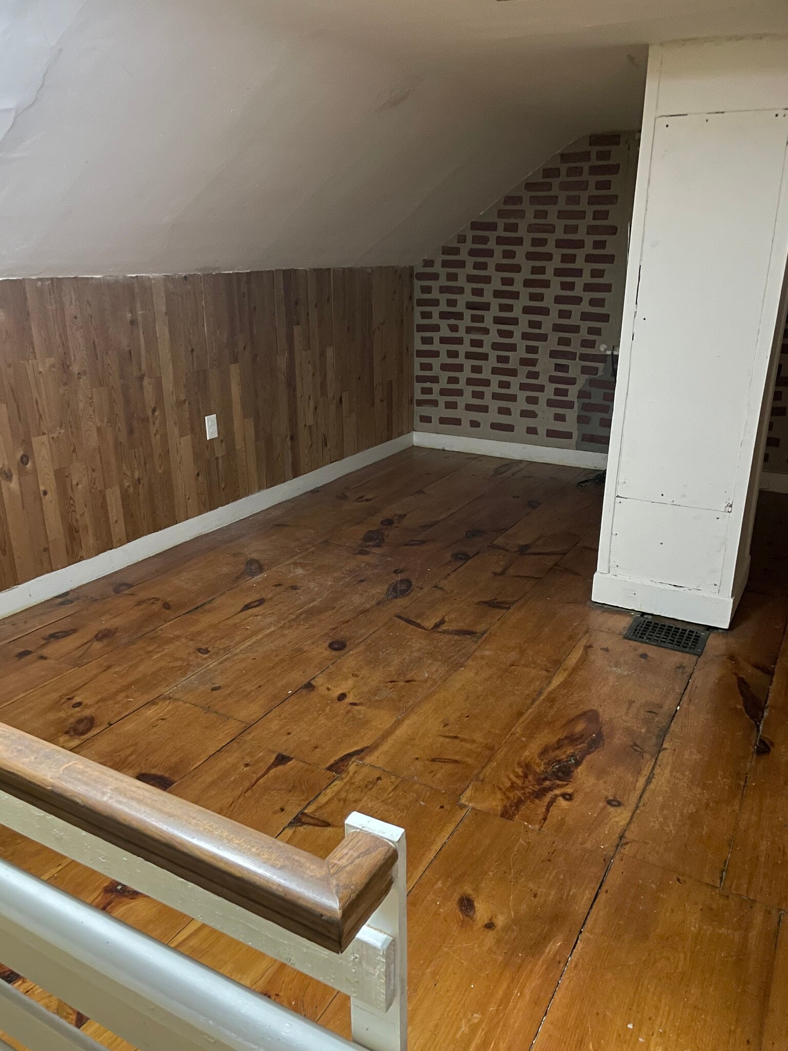 Building Photo - 6 Saint Gregory St