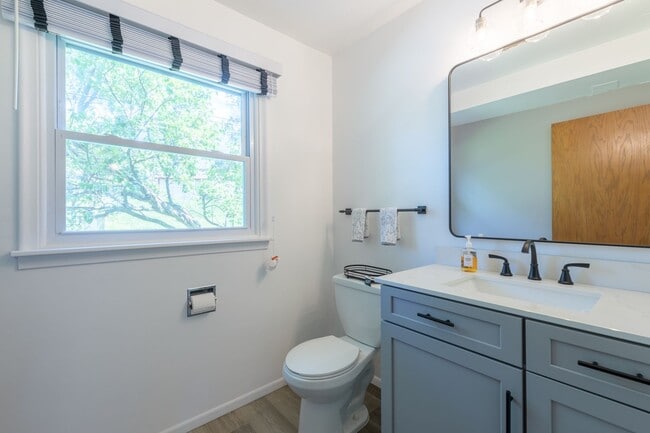 Building Photo - Rare 3 bed 3 bath home in new hope!!!