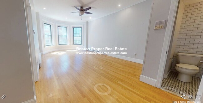 Building Photo - 827-829 Boylston St