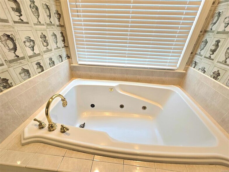 Building Photo - 8457 Chadburn Crossing