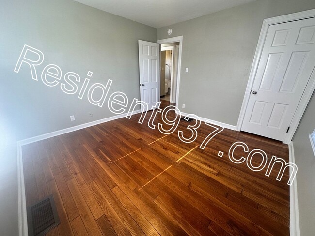 Building Photo - Cozy 3 Bed 1 bath home