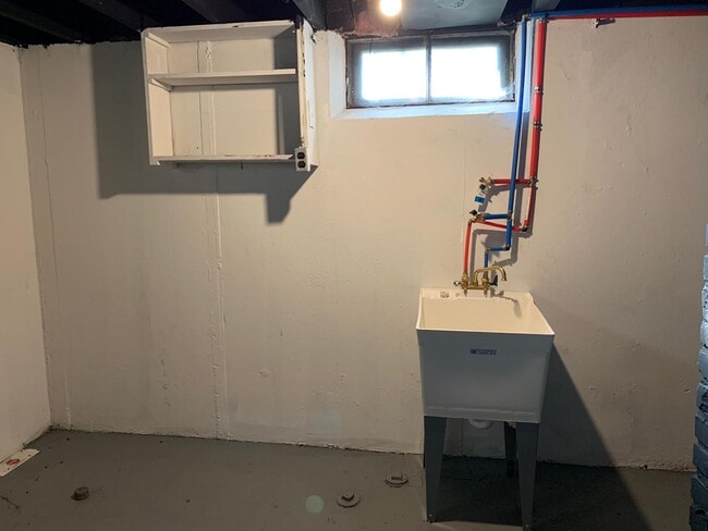 Building Photo - 6341 Archdale St