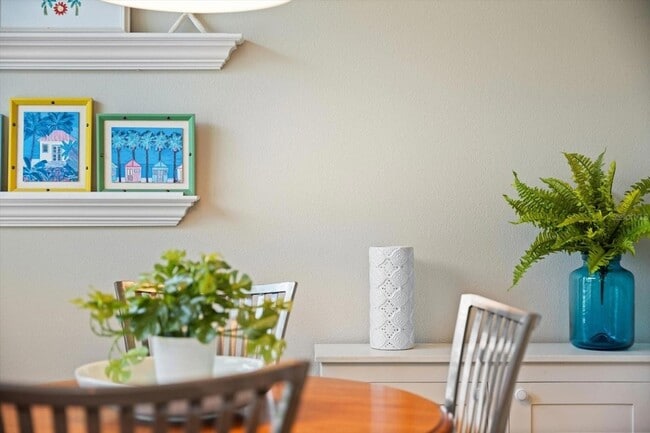 Building Photo - 542 Misty Pine Dr