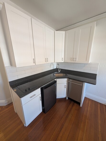 Building Photo - 83 Westland Ave