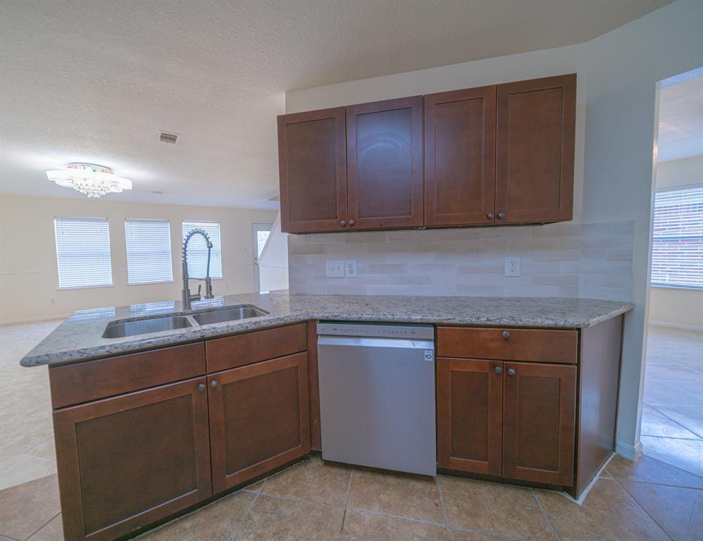Building Photo - 5511 Darby Square Trl