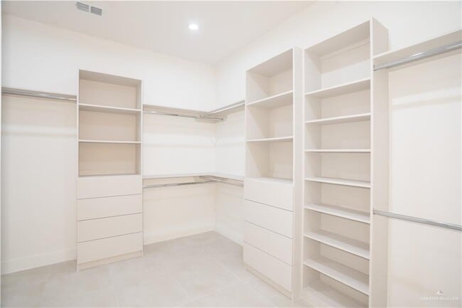 Building Photo - 36 Cottonwood St