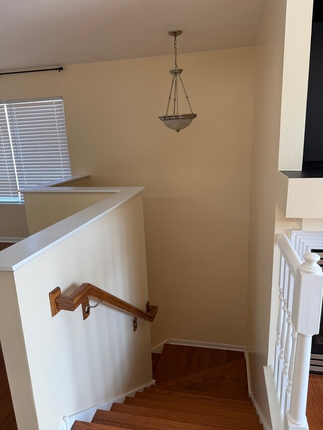 Building Photo - 6538 Commonwealth Dr