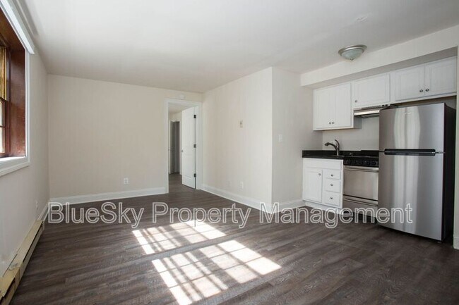 Building Photo - 249 Stribling Ave