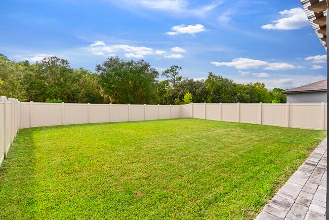 Building Photo - 1742 Red Loop