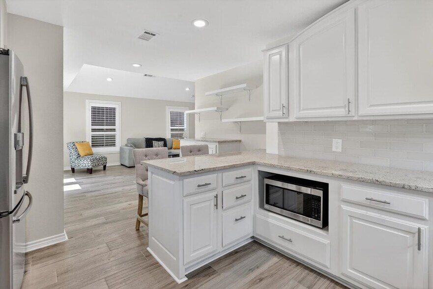 Building Photo - 4315 Cabell Dr