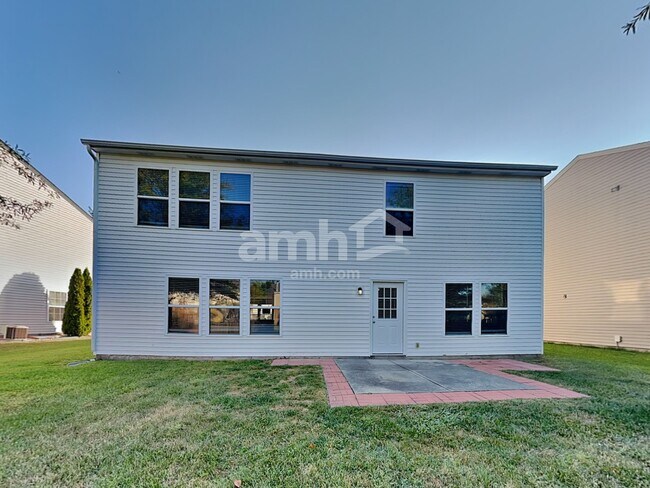 Building Photo - 15233 Beam St