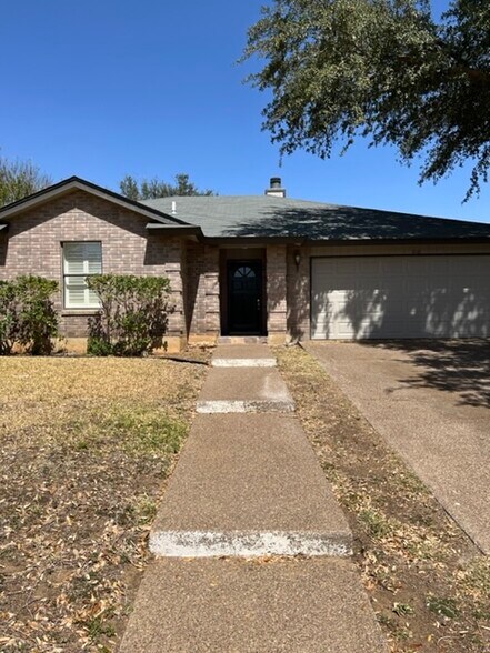 Building Photo - 1218 Saint John Loop