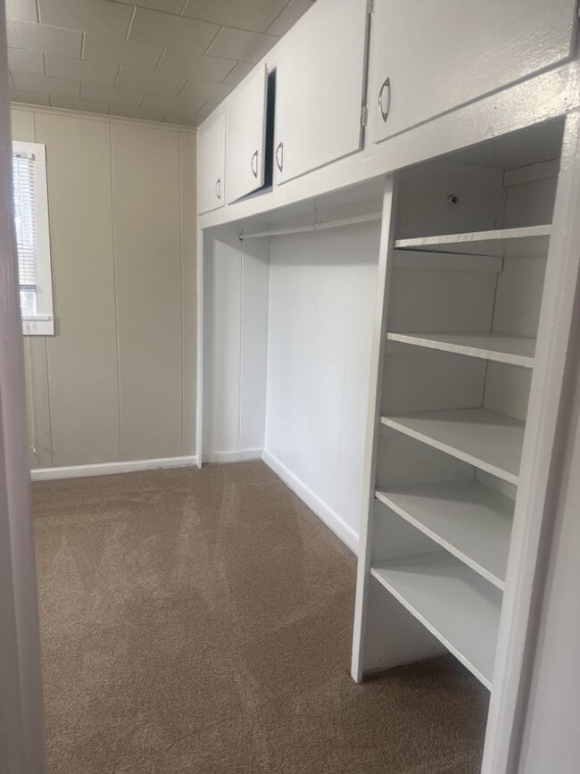 Building Photo - M855