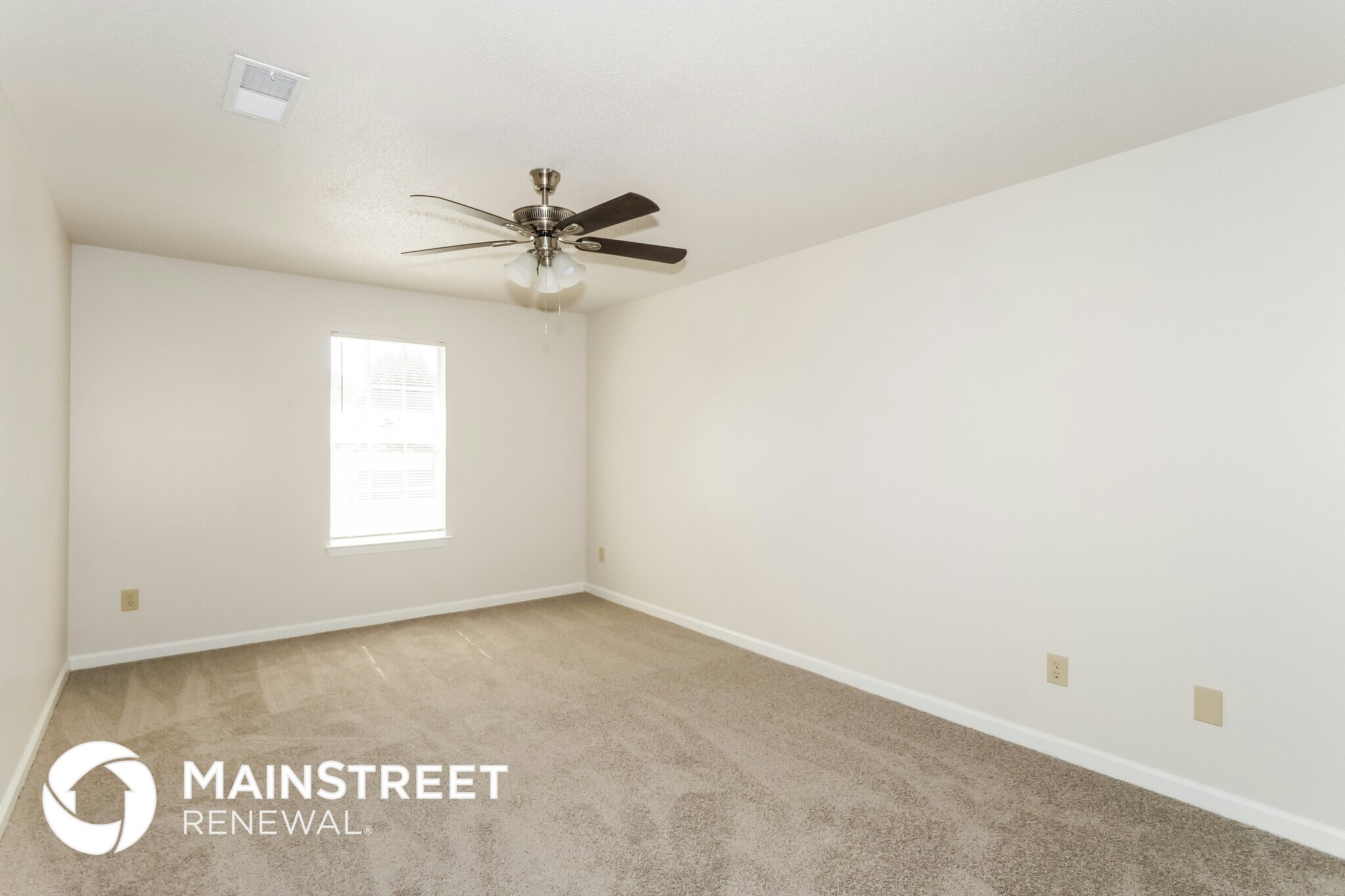 Building Photo - 2813 Arbor Lane Cove