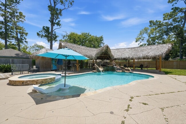 Building Photo - 2607 Brom-Bones Dr