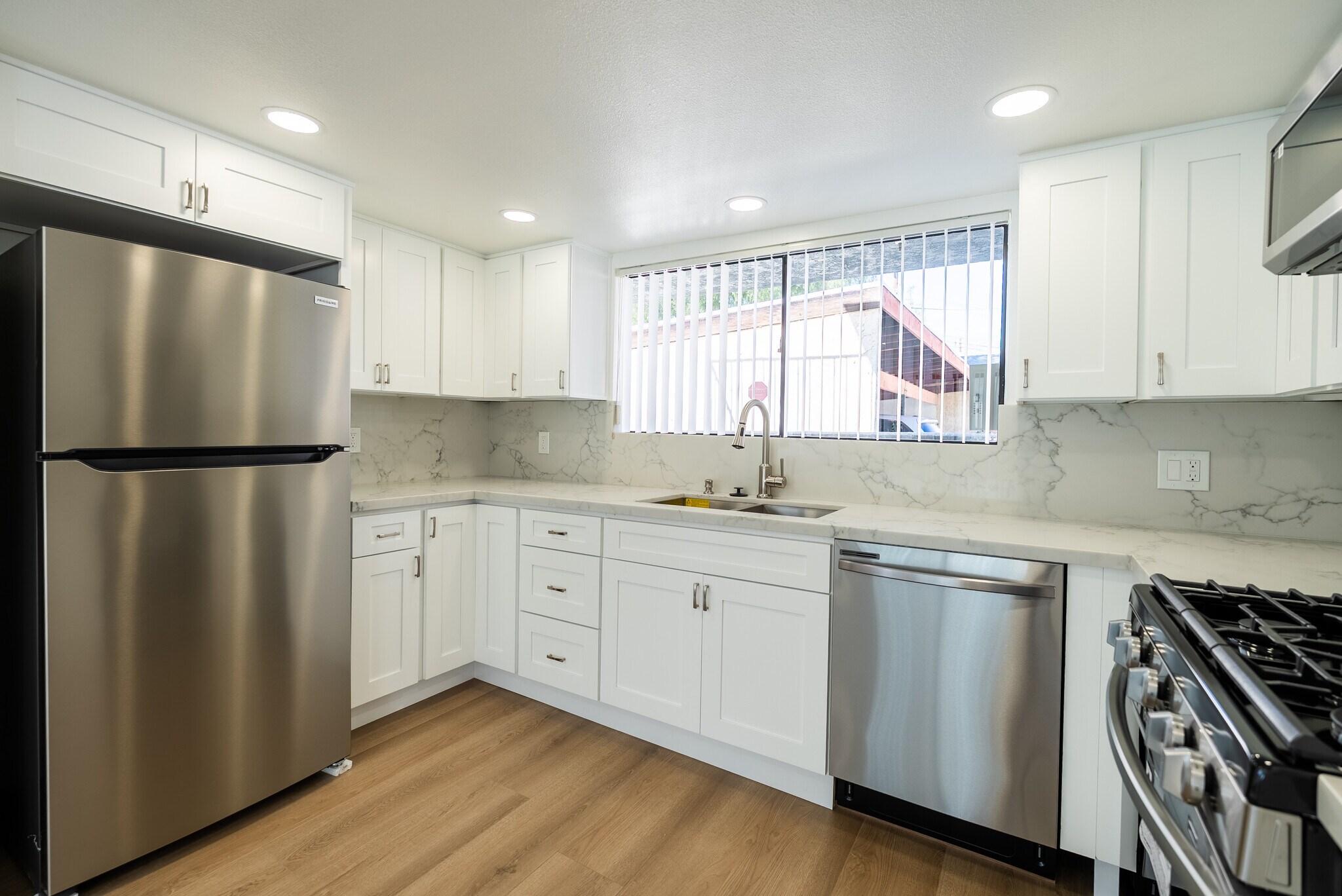 Building Photo - 123 S Roosevelt Ave