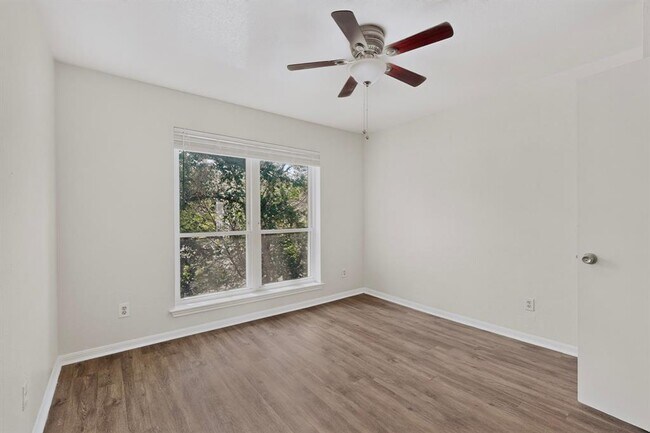 Building Photo - 2450 Wickersham Ln