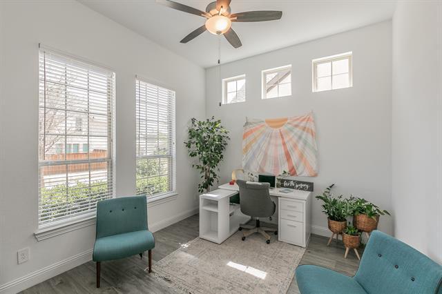 Building Photo - 711 Artesian Dr