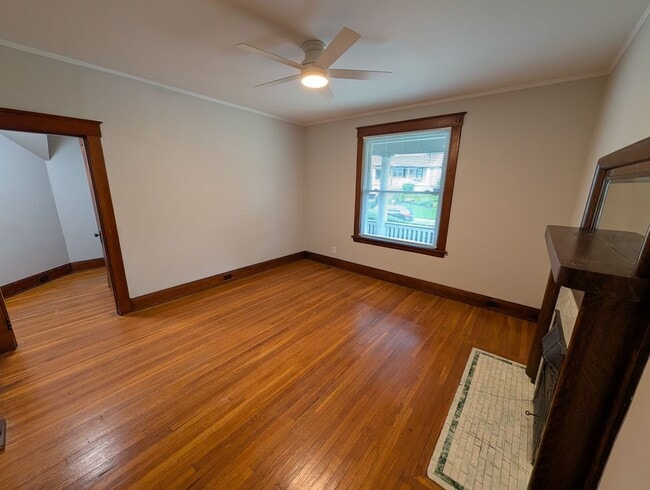 Building Photo - 3111 Linwood Ave