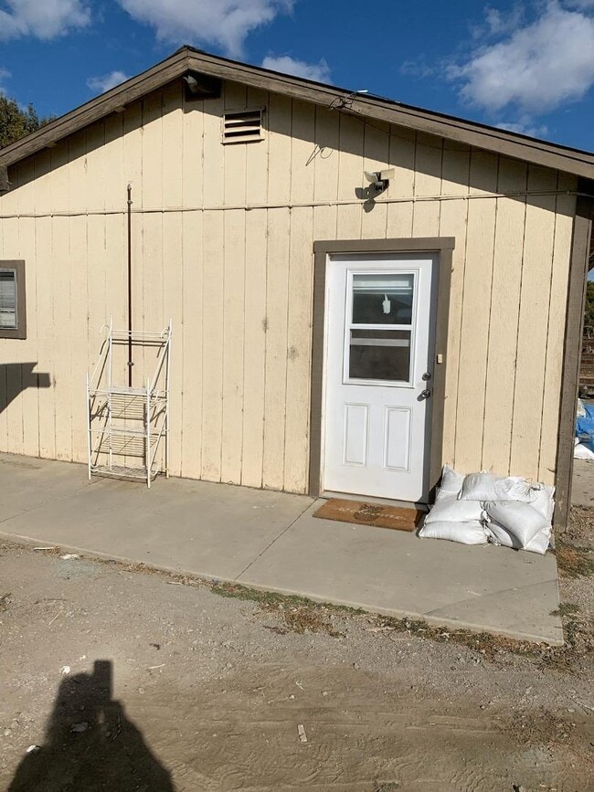 Building Photo - 7470 Lovers Ln