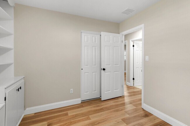 Building Photo - Renovated Winter Park Pines Home for Lease
