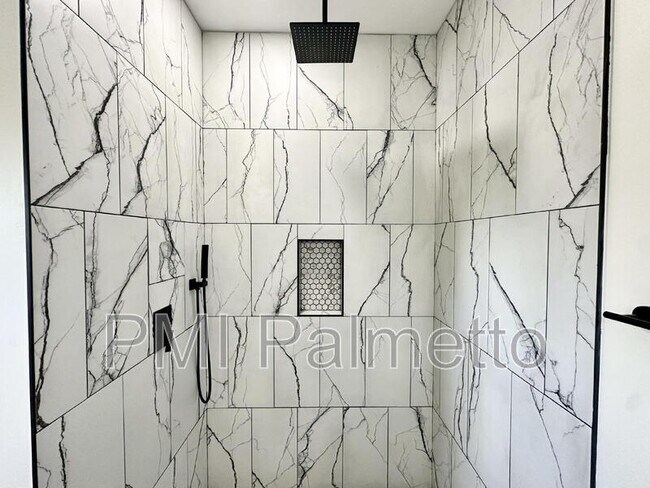 Building Photo - 1121 Zeigler St