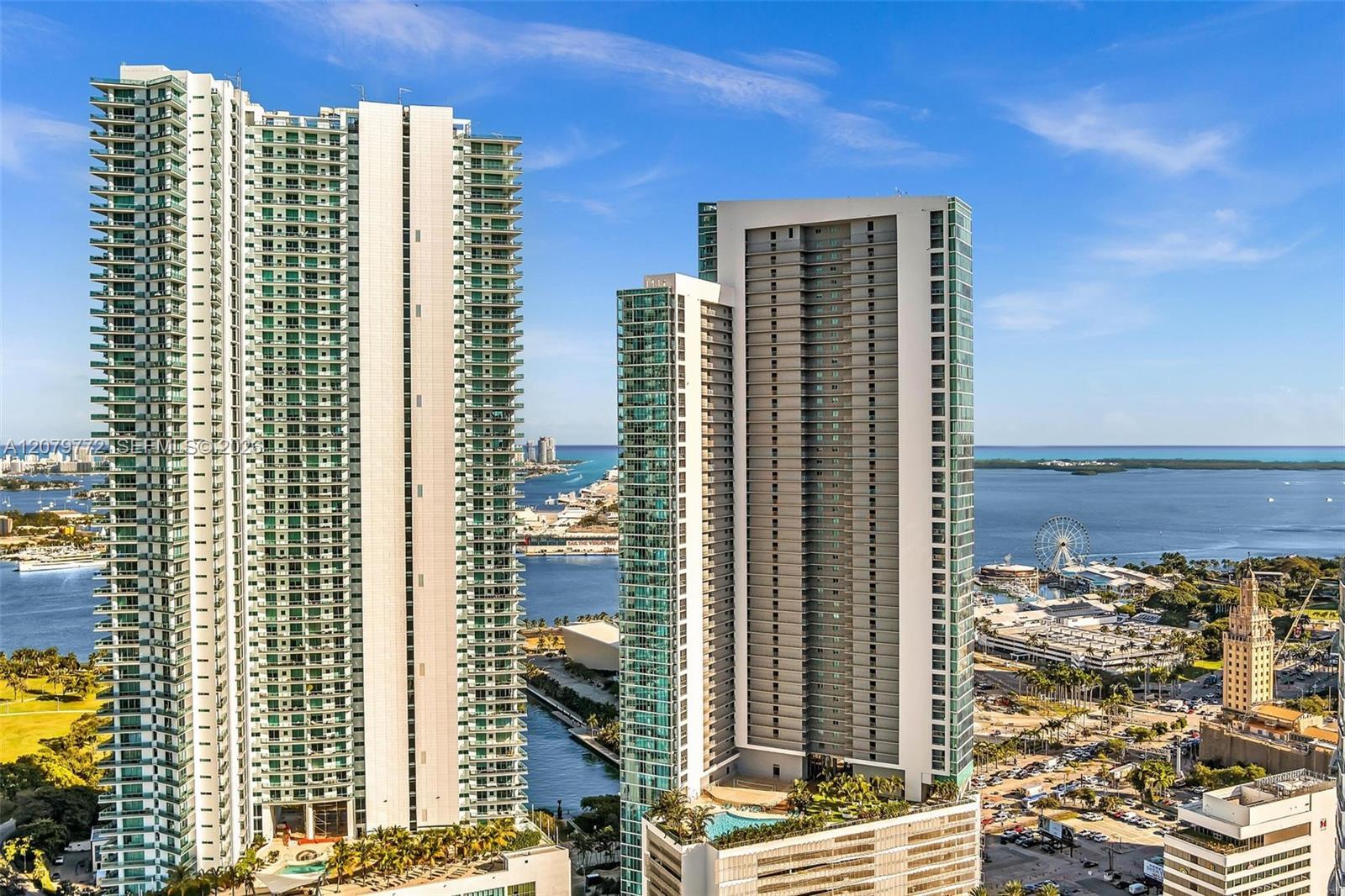 Building Photo - 900 Biscayne Blvd