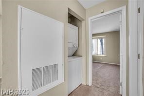 Building Photo - 7300 W Pirates Cove Rd