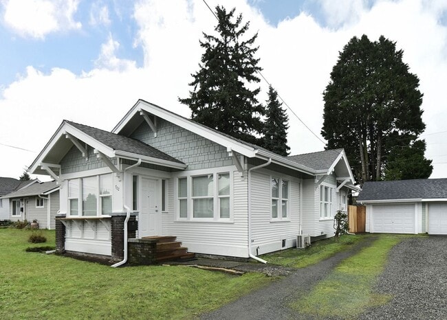 Building Photo - Beautifully Remodeled 2 Bedroom Craftsman Home near Downtown Auburn