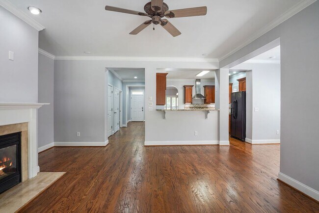 Building Photo - 4040 Alston Way