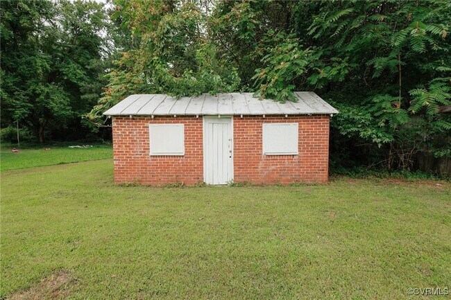 Building Photo - 4201 Hickory Rd